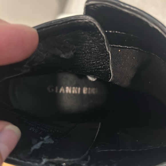 Cute Gianni Bini black boots with gold detailing size 7.5 - Picture 8 of 10